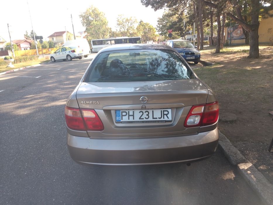 Vând Nissan Almera an 2006