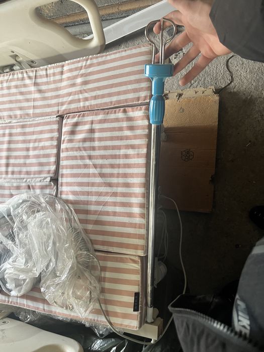 Болнично легло .