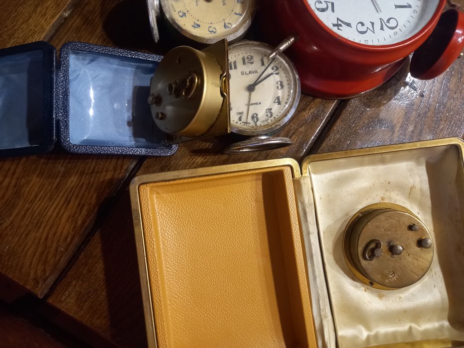 Colecție 8 ceasuri vechi Slava europa
