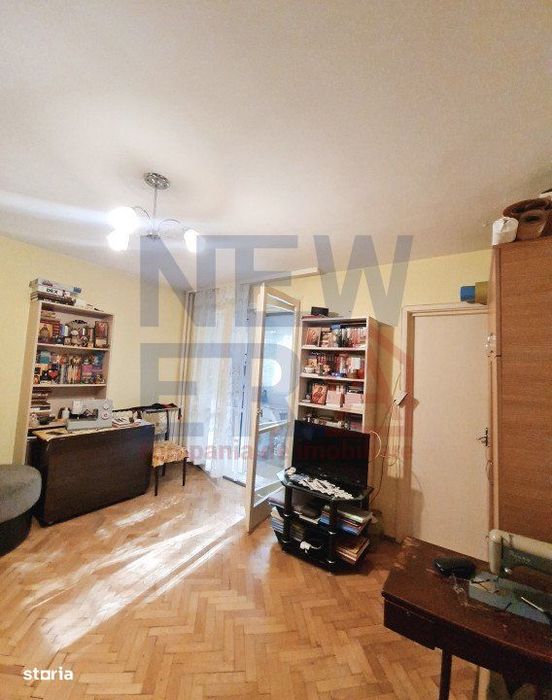 Garsoniera de Vanzare in zona Pajura