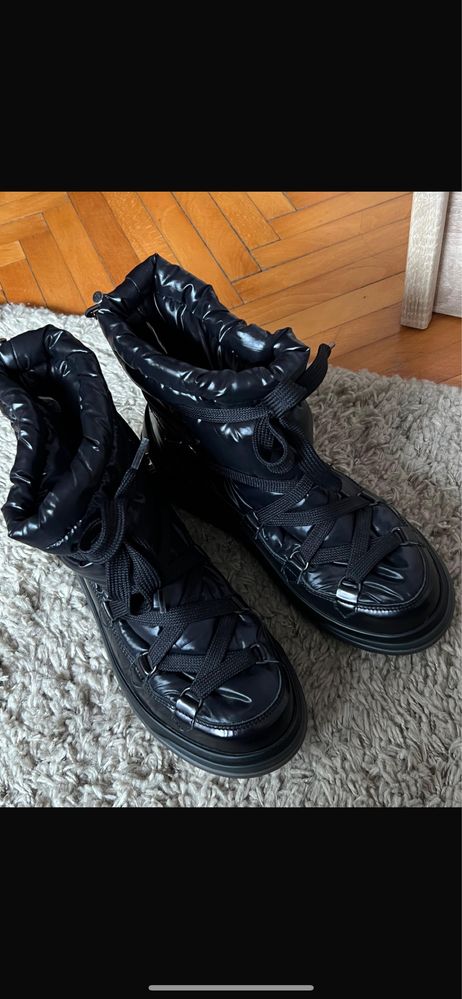 Moncler snow boots, originale