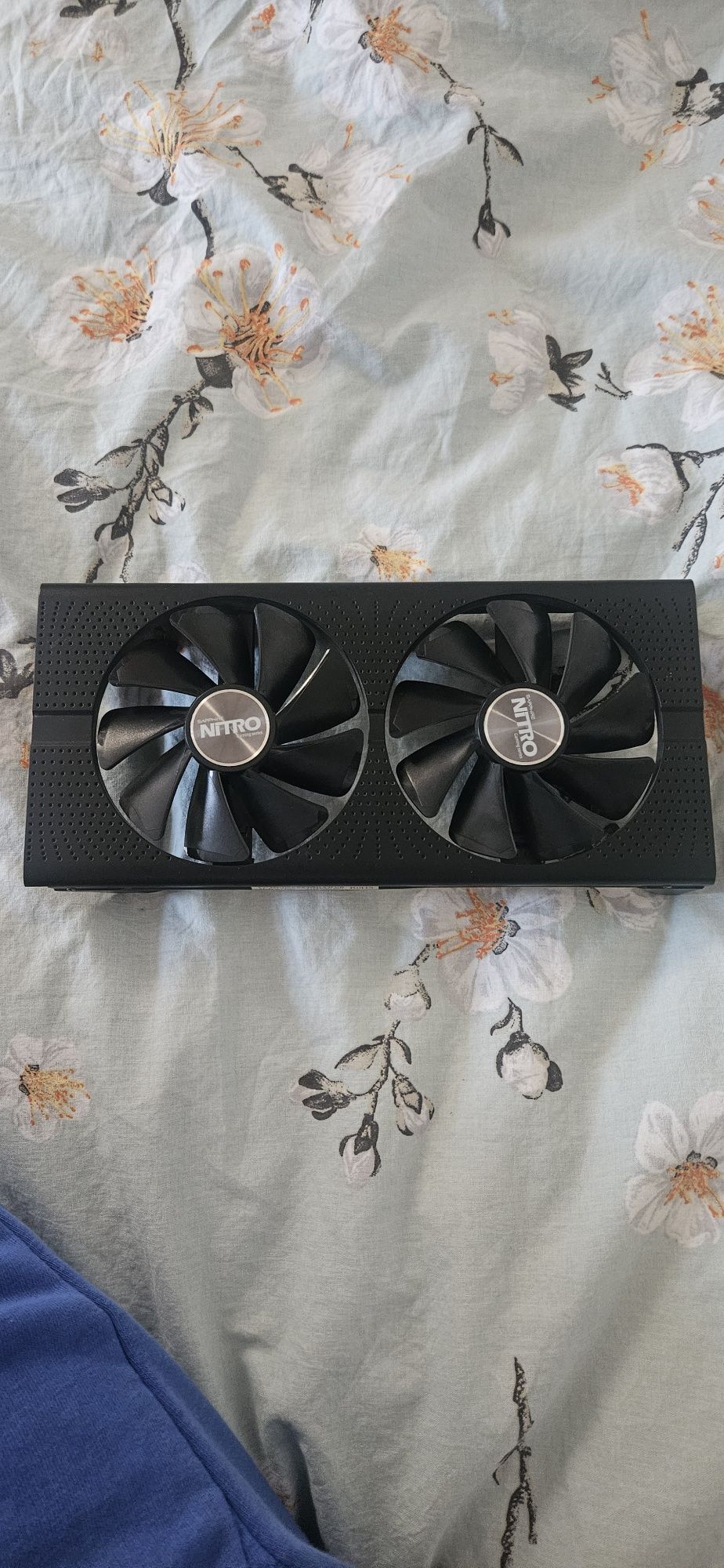 Vand carcasa fata sapphire rx 480+fan uri sau doar fan urile