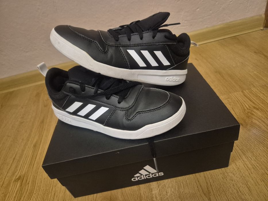 Маратонки 38 номер