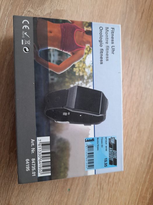 Ceas fitness nou in cutie cu incarcator