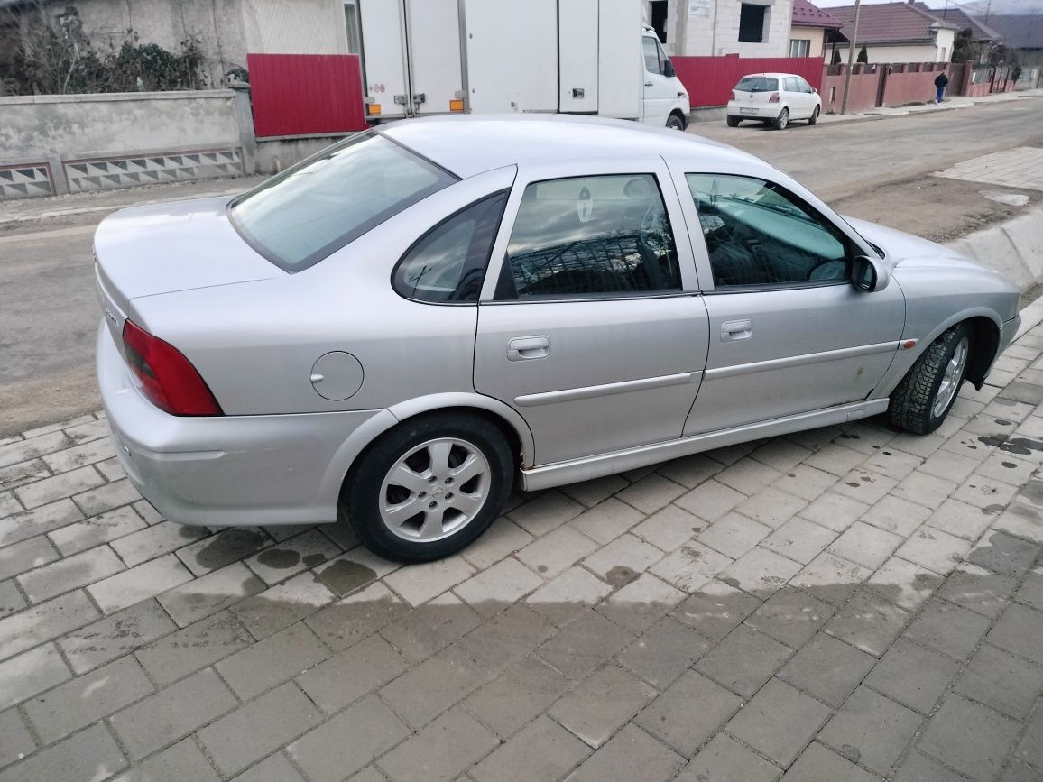 Opel Vectra b2..