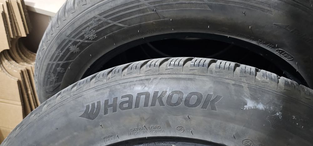 Cauciucuri Hankook Winter I'cept Evo3 de iarna 255/55/19.
Dot -
