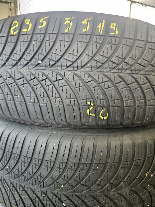 Гуми 235/55/19 Всесезонни