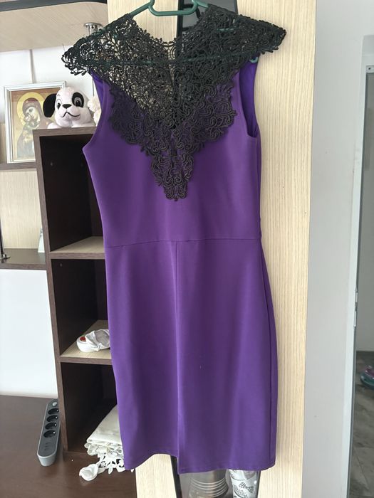 Vand rochite marimea 38