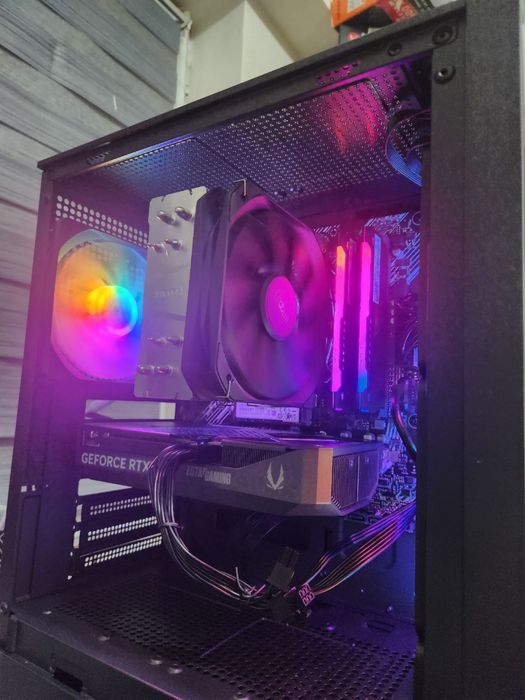 Игровой компьютер Ryzen 5 5600 / RTX 5060 Ti / 16 ГБ / SSD 512 ГБ