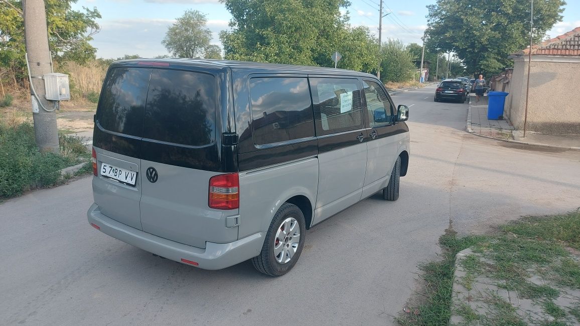 Продава се VW T5 2.5 TDI