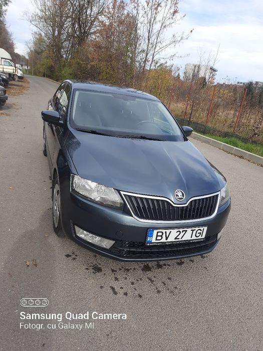 Vand Skoda Rapid 1.2 benzina.