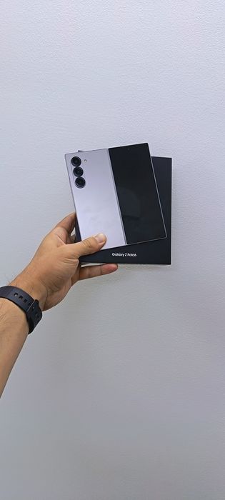 Galaxy Z fold 6 12/256 silver