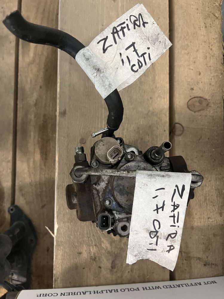 Vand pompa de injectie Opel Zafira B 1.7 diesel 2005-2010