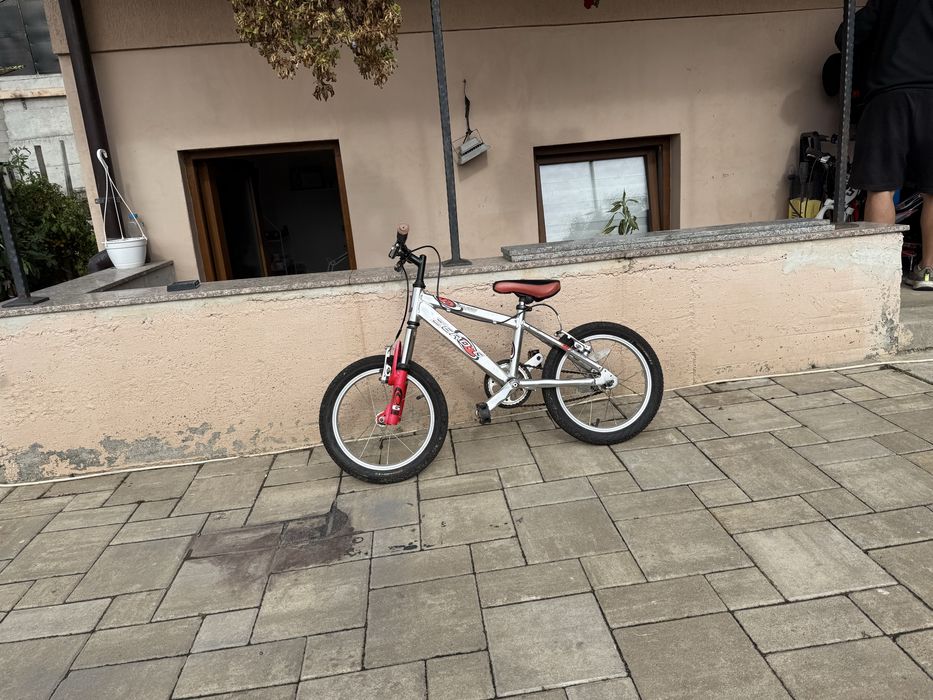 Bibicleta aluminiu foarte 16 inch copii 4-6 ani