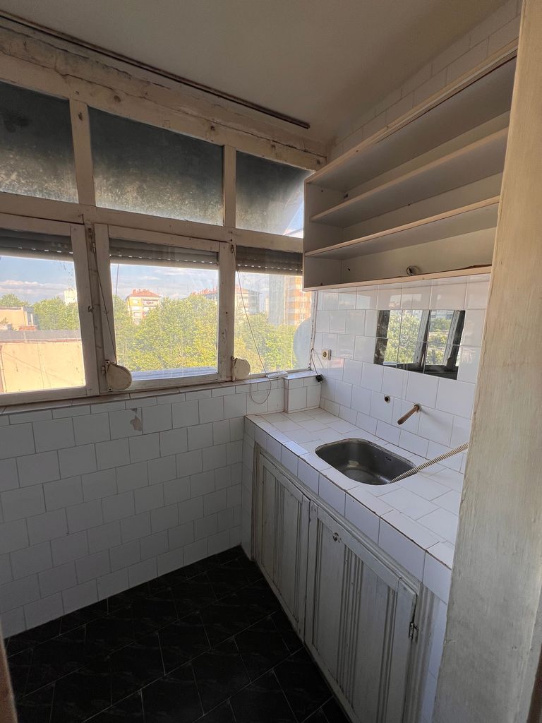 Продава се Двустаен апартамент в Раднево - 40 кв.м за 383 €/кв.м - Снимка #2