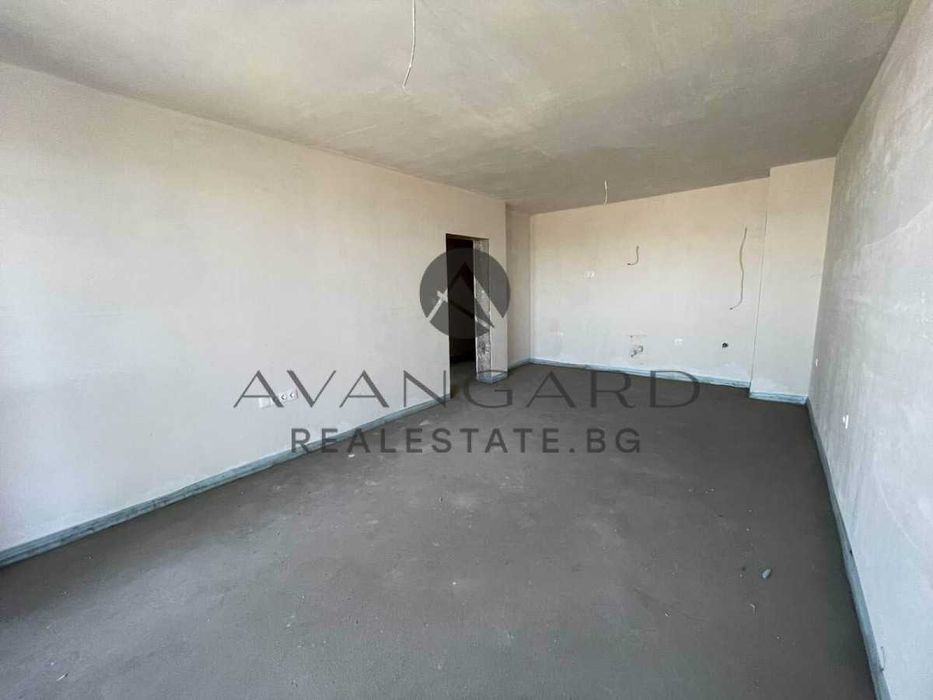 Продава се Двустаен апартамент в Пловдив, Христо Смирненски - 81 кв.м за 1360 €/кв.м - Снимка #1