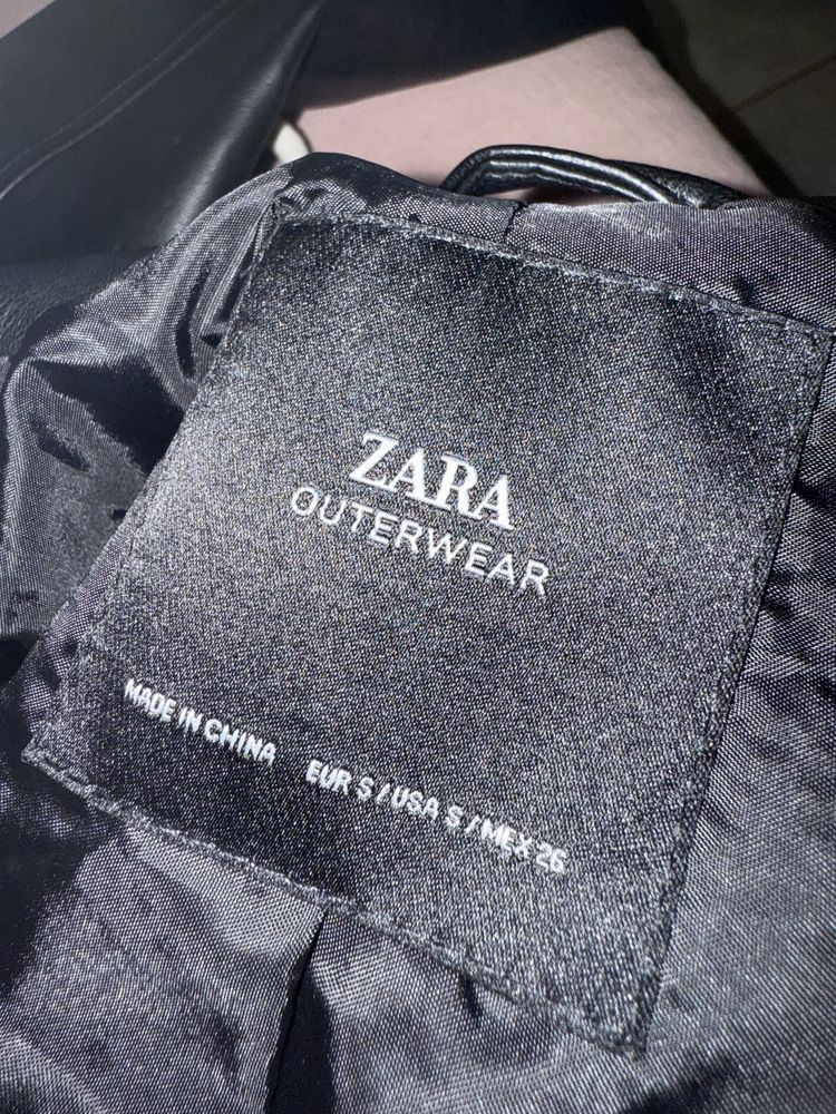 Чисто ново кожено яке ZARA
