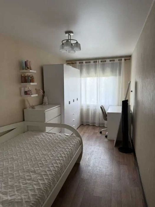 Тристаен имот в кв.Младост 2