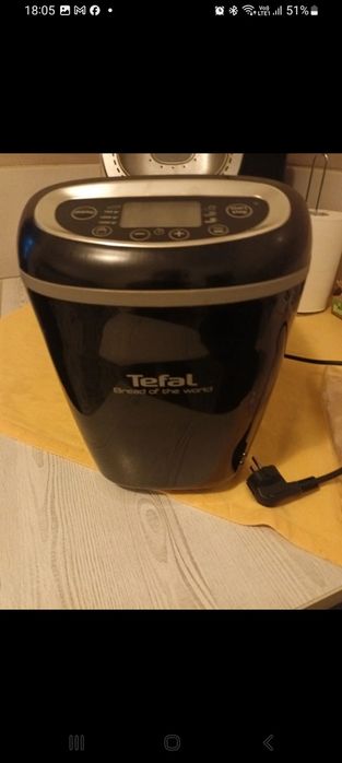 Mașină de făcut paine Tefal