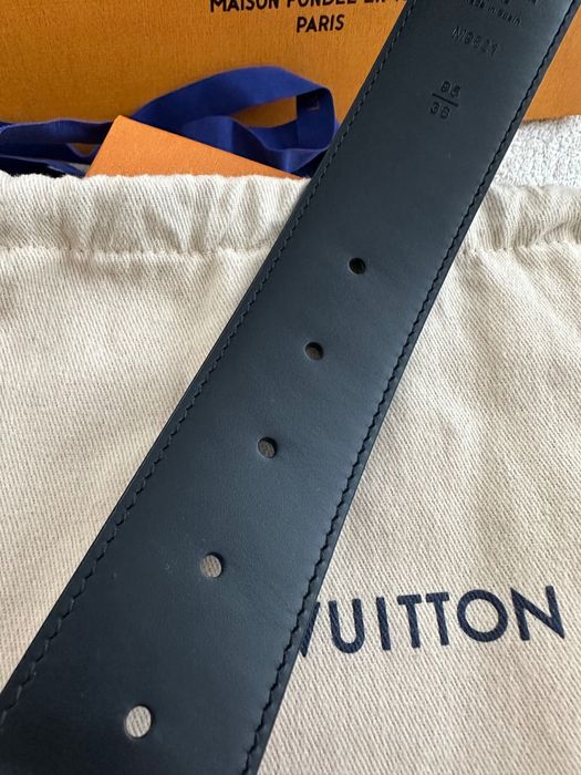 Curea 100% originala Louis Vuitton Initiales 40mm Reversible M9821