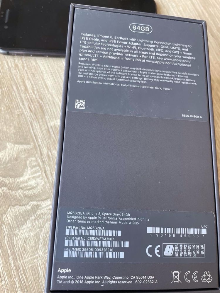 Айфон\8-64gb/кутия перфектно състояние-180