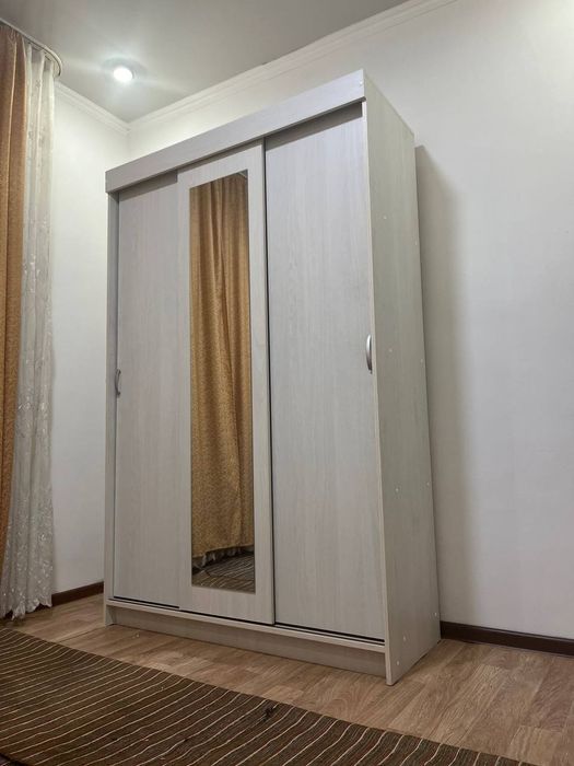 Продам шкаф купе