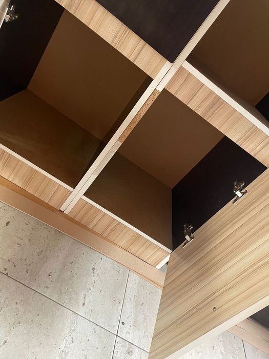 Vând mobilă dormitor