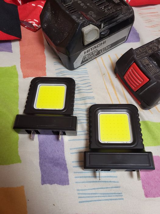 Lampă reglabilă orice acumulator