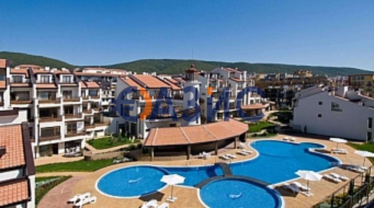 Продава се Двустаен апартамент в Свети Влас - 63 кв.м за 1207 €/кв.м - Снимка #10