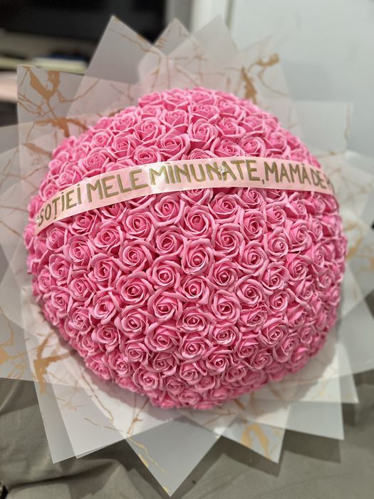 Buchet 201 trandafiri din sapun parfumati