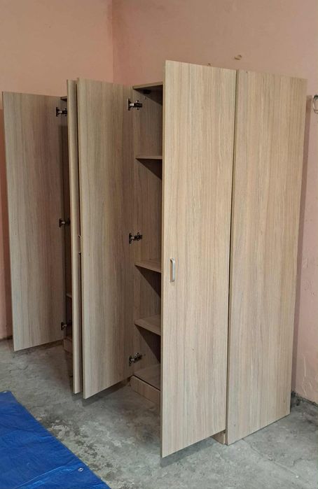 Цял гардероб четирикрилен