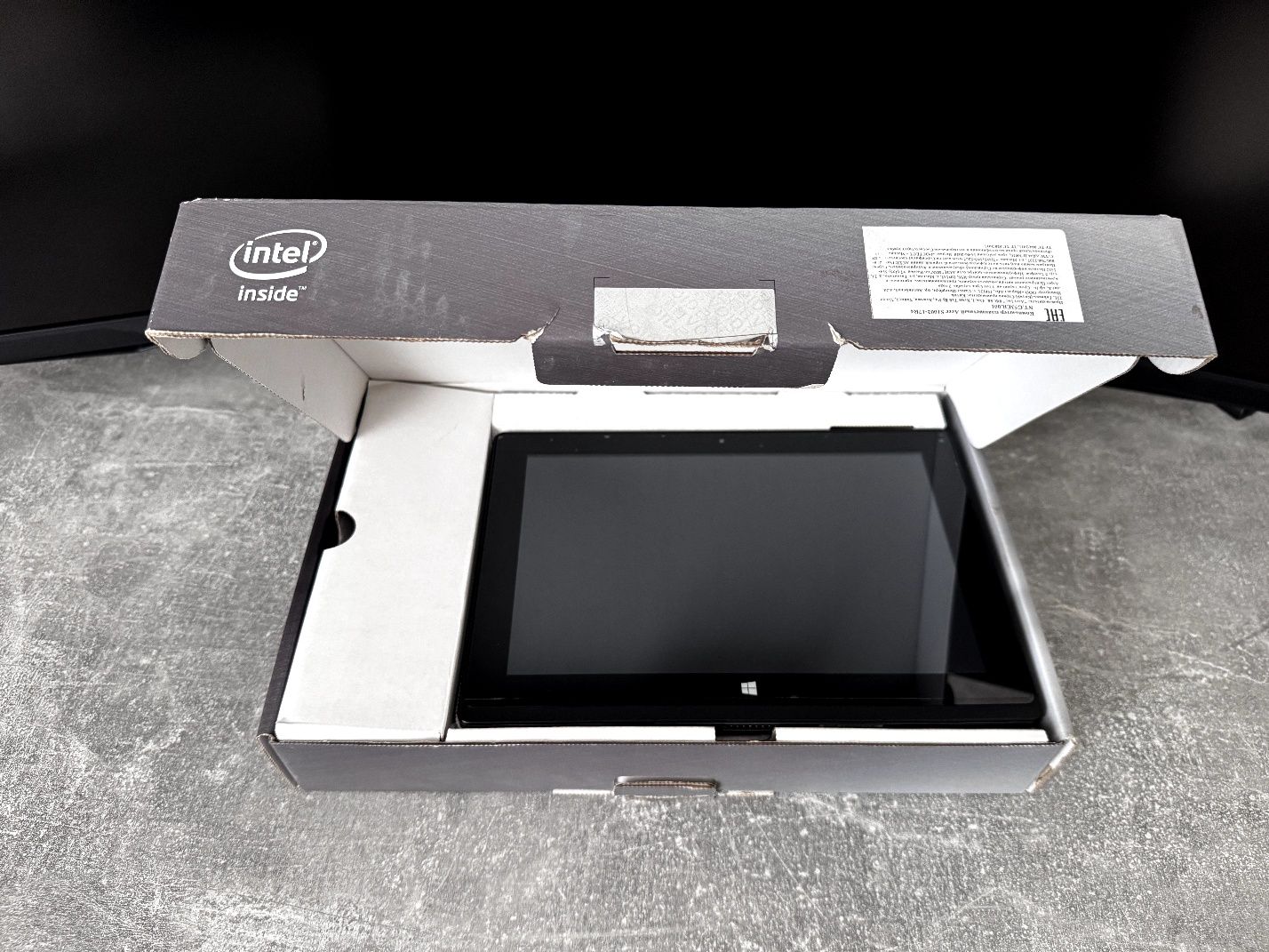 Ноутбук / планшет 2 в 1 / Intel Atom / 10,1 диагональ