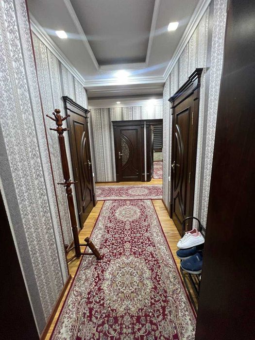 Паркентский, Продам квартиру в отличном состоянии, 2/2/7, 66 м2,