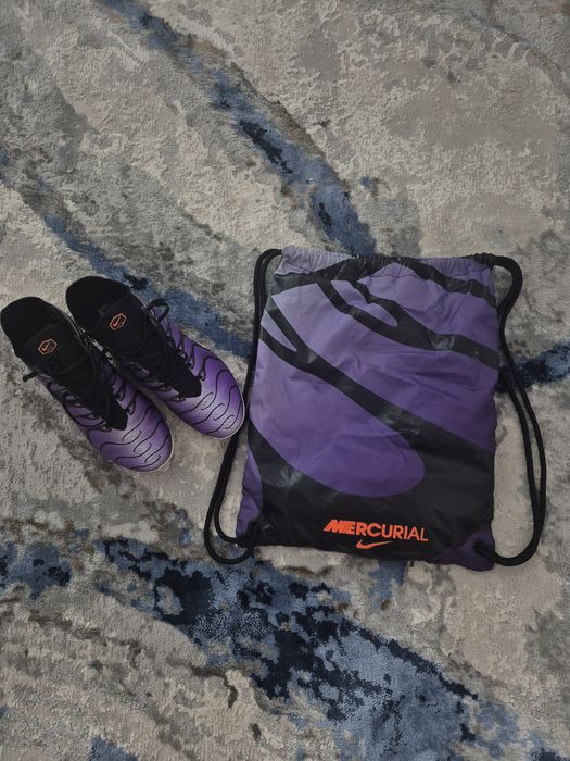 Ghete de fotbal Nike Mercurial