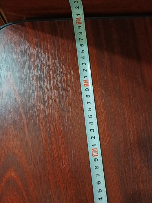 Vând birou  din două piese