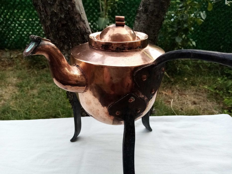 Винтидж меден чайник