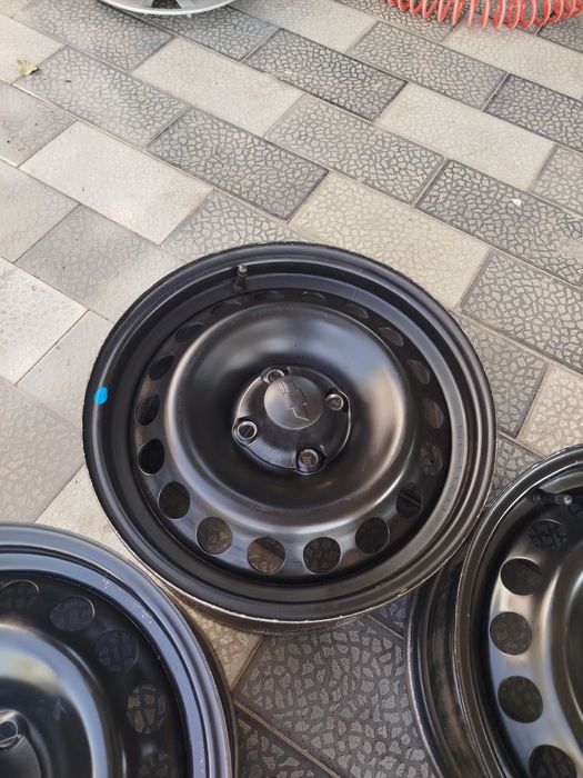 Kobolt Кобальт Cobalt R15 kotta yengil diskalari sotiladi.