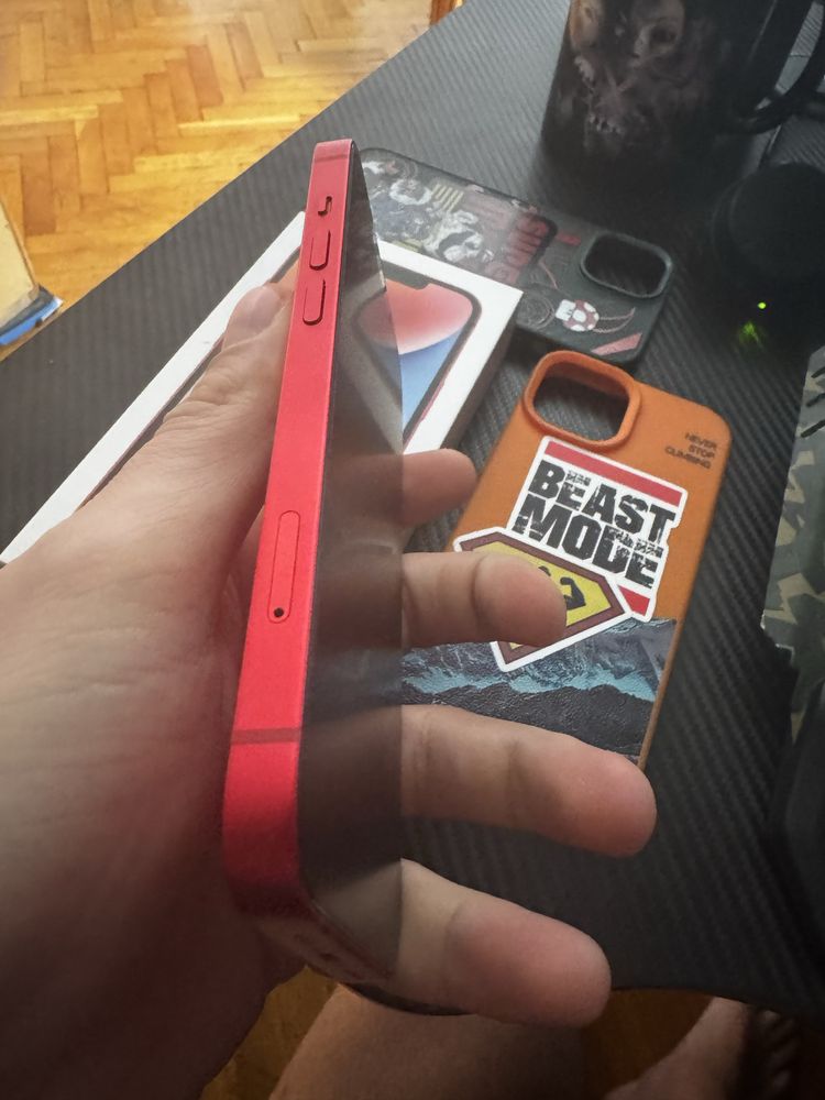 Iphone 14 red 128gb като нов