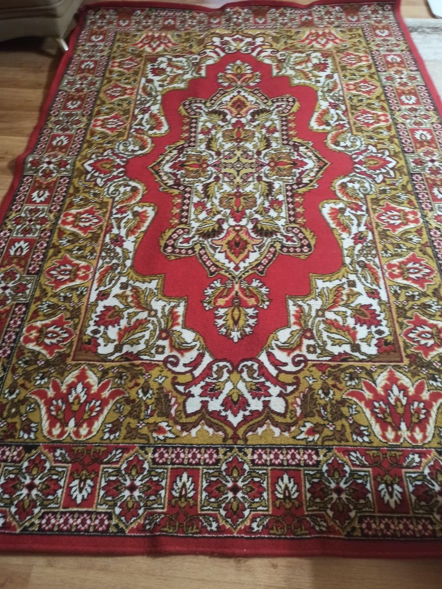 Ковер шерсть 2,5х3,5 м б/у в хорошем состоянии
