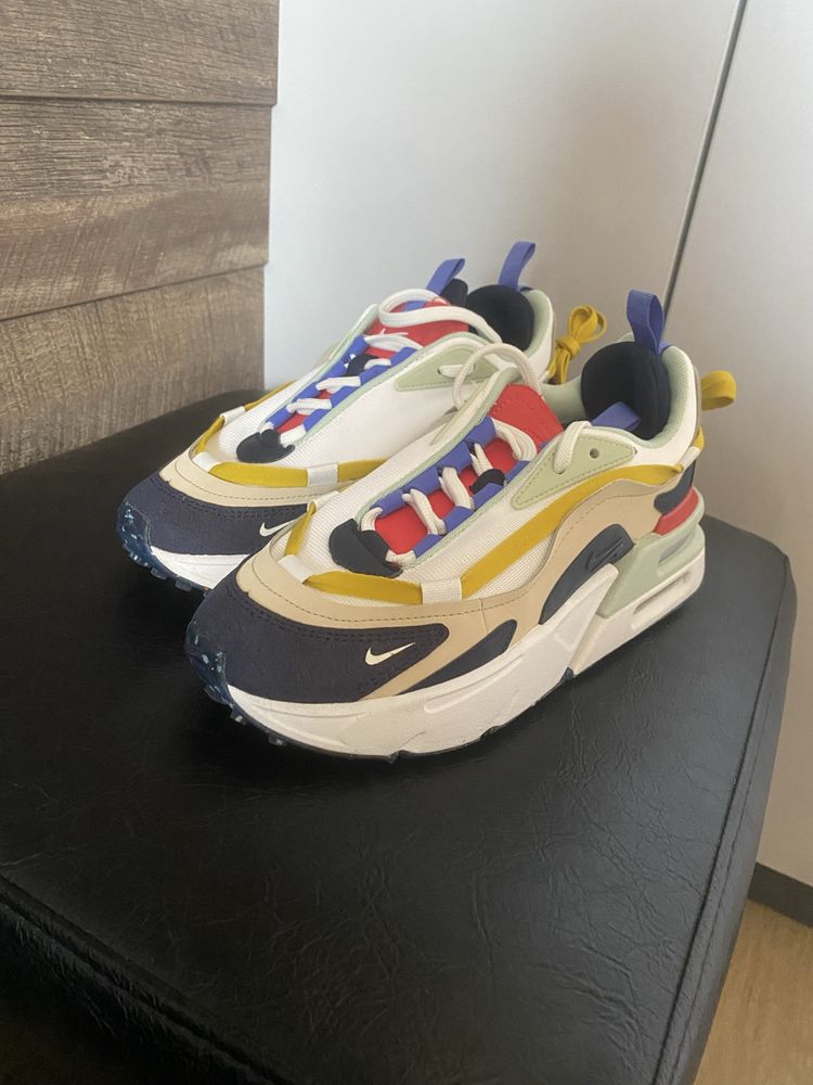 Nike air max Furyosa размер 39 отговарят на 38-38,5