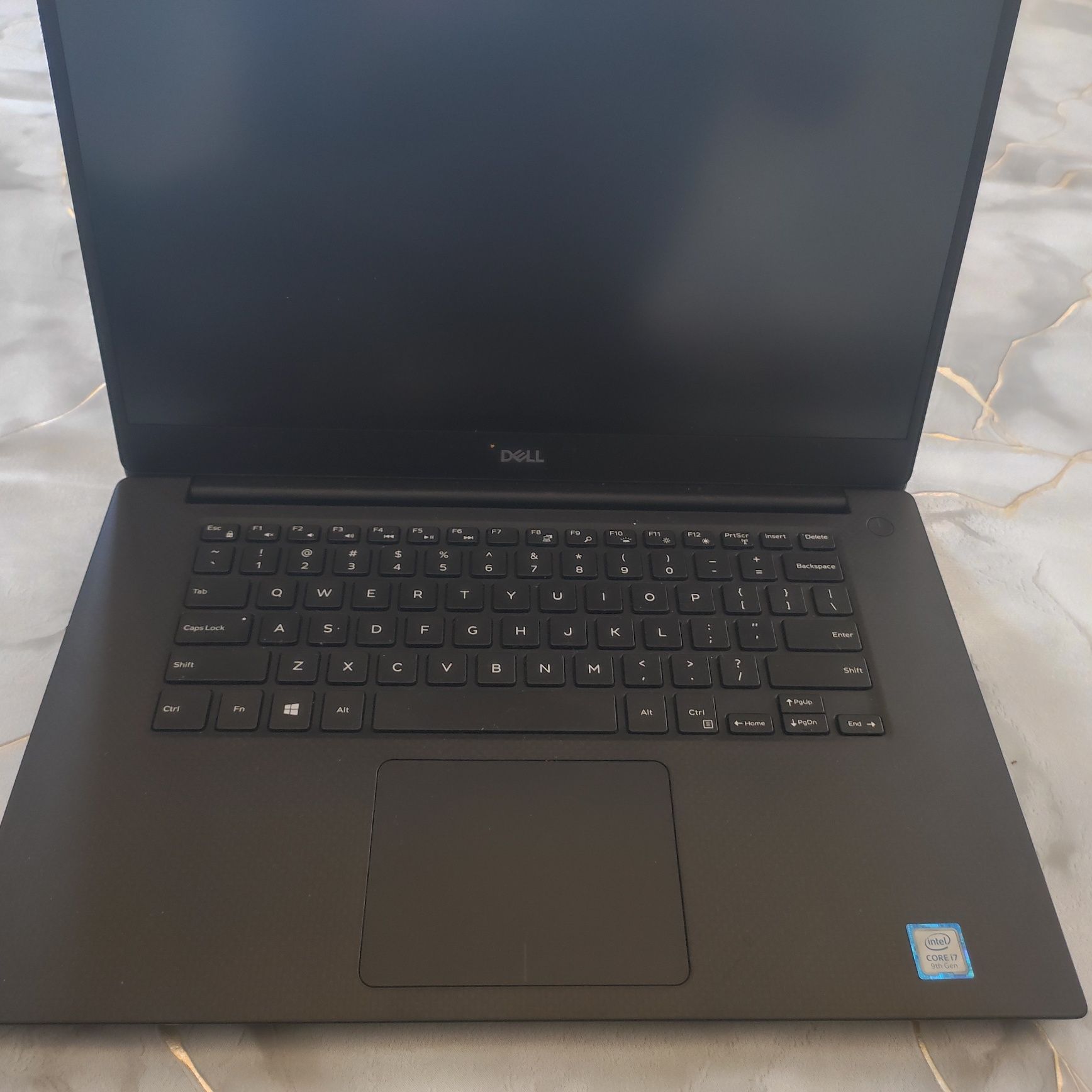 Srochna.Noutbuk DELL precision 5540
