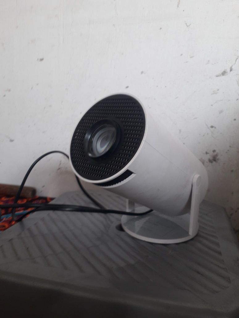 Smar projektr sotladi