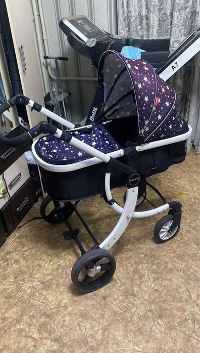 Коляска  со звездочками сост хорошее