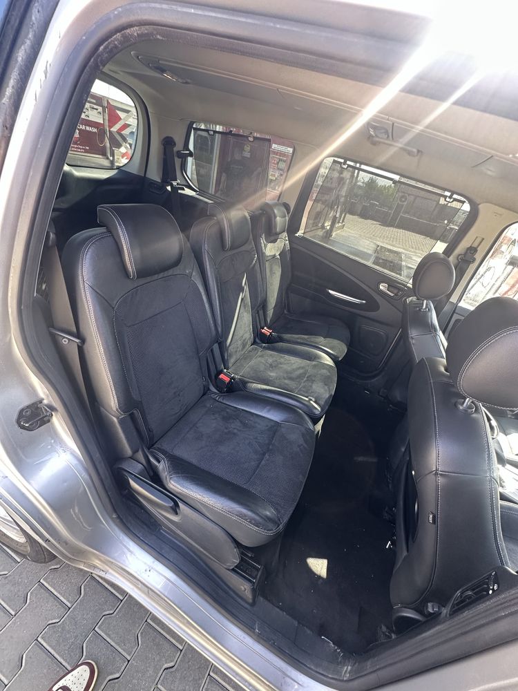 Ford galaxy 2.2 GHIA/Distronic/Ventilatie/7 locuri