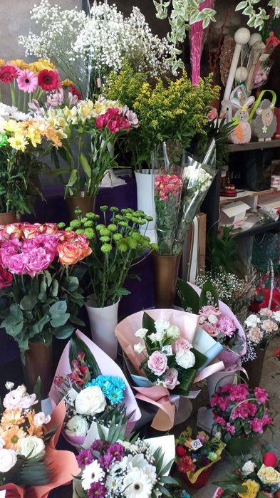 Accesorii florarie foarte multe ofer video cu produse pe whtapp