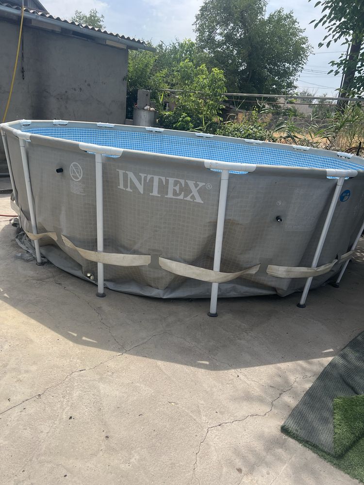 Бассейн  INTEX большой