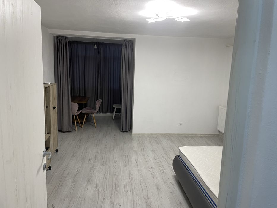 Garsoniera zona Grivitei