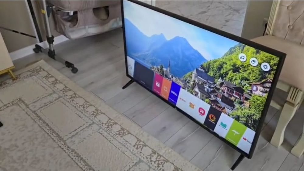 Срочно продам большой телевизор LG смарт ТВ диоганаль 130
