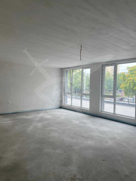 Продава се Тристаен апартамент в Пловдив, Център - 133 кв.м за 2113 €/кв.м - Снимка #3