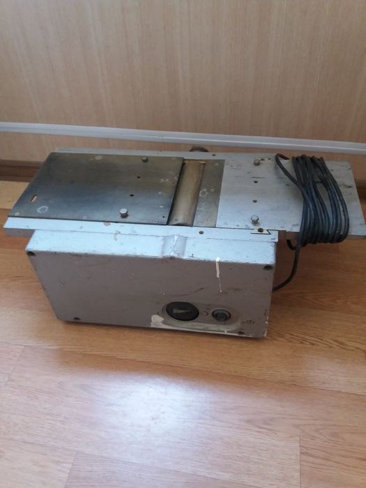 Продаю деревообрабатывающий станок советский